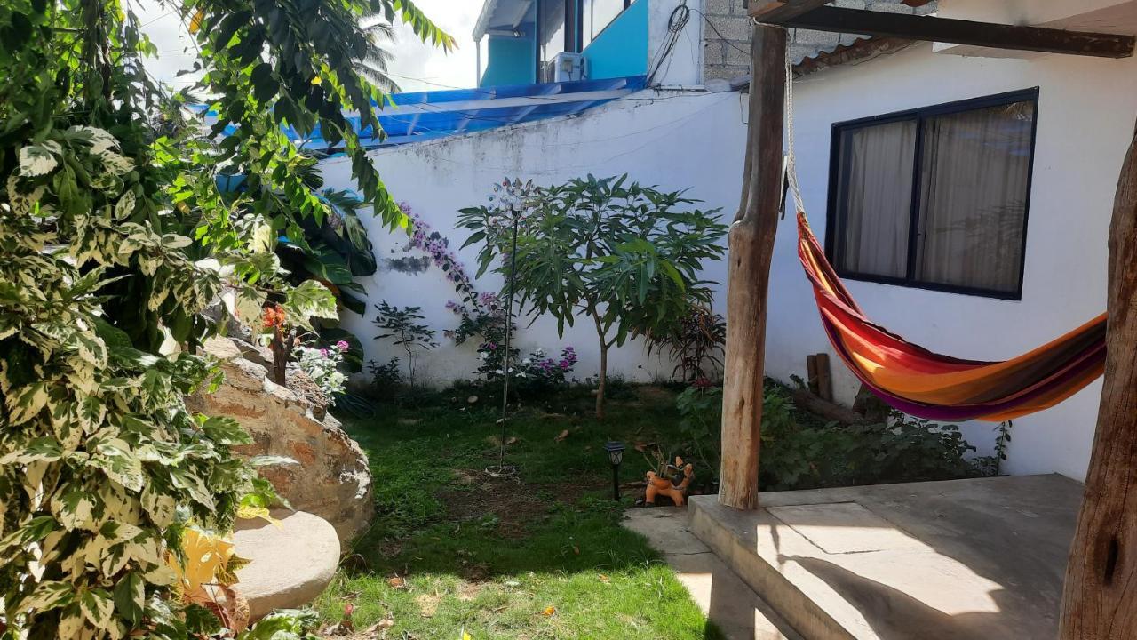 Appartamento Alma De Cedrela Puerto Ayora  Esterno foto