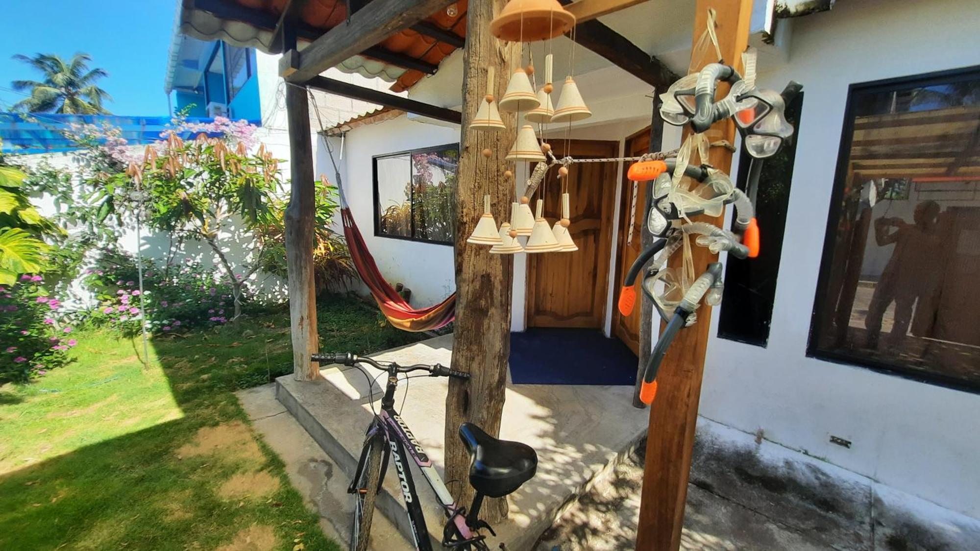 Appartamento Alma De Cedrela Puerto Ayora  Esterno foto